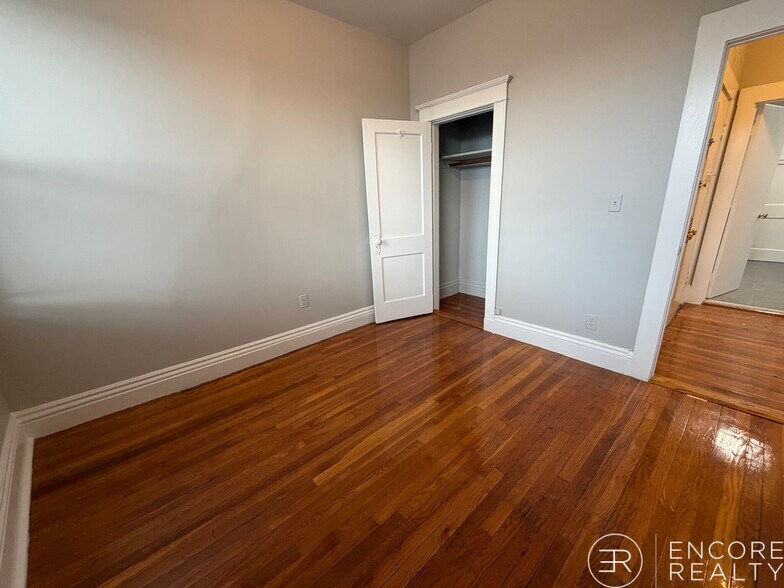 Building Photo - 84 New Whitney St