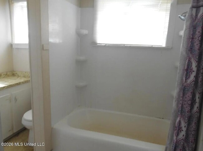 Building Photo - 8009 McComb Hville Rd