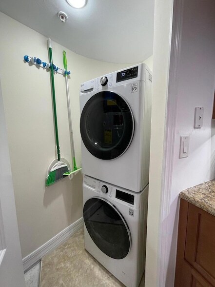 Building Photo - 3000 N Ocean Dr