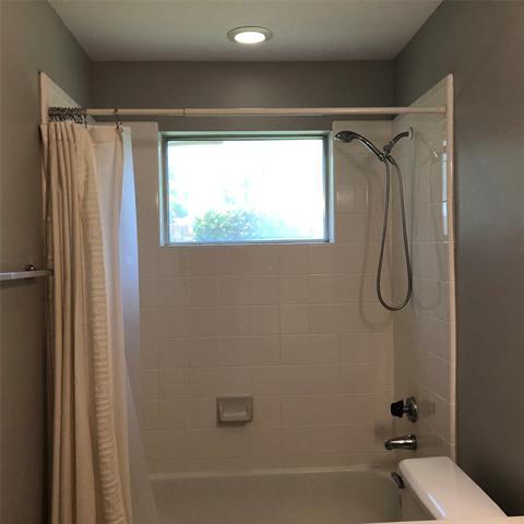 Building Photo - 103 Arbor Creek Dr