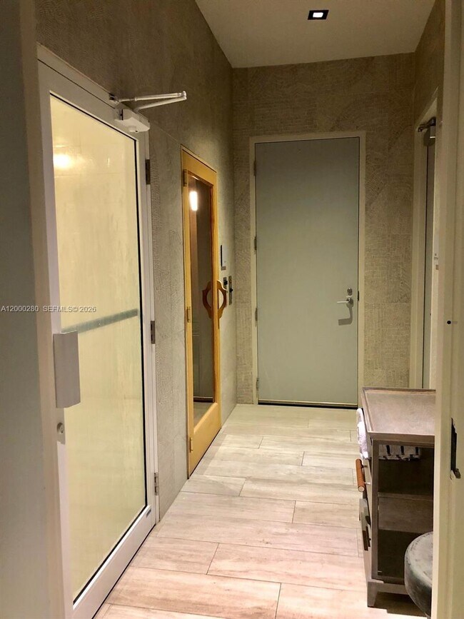 Building Photo - 2900 NE 7th Ave