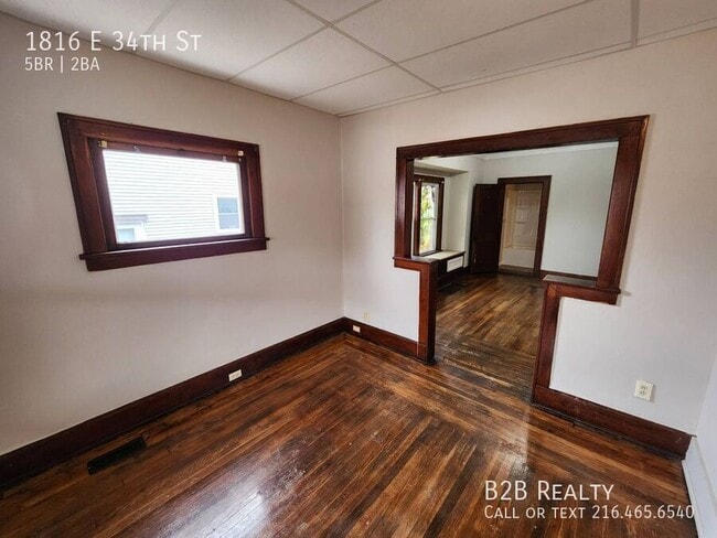 Building Photo - 1816 E 34th St