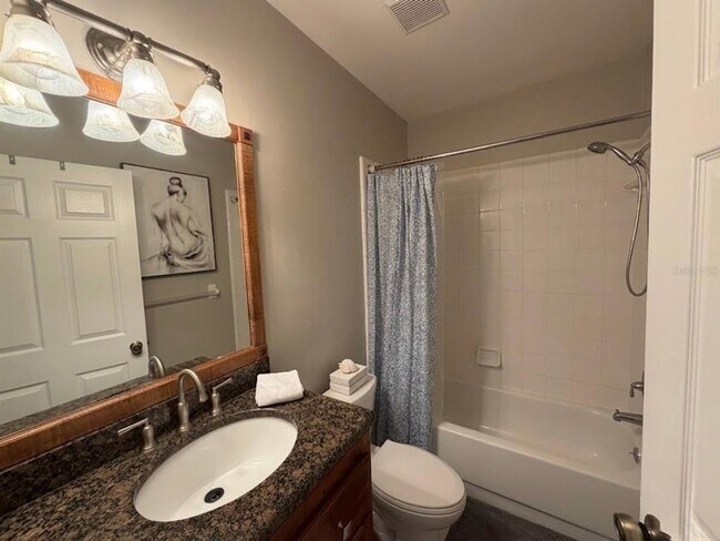 Building Photo - 4022 NW 34th Ter