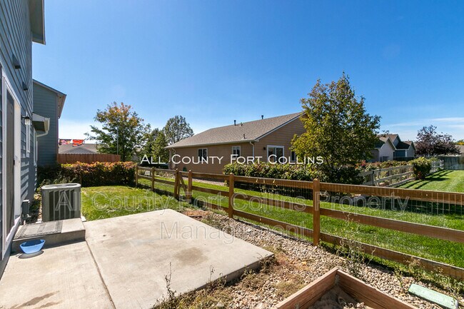 Building Photo - 827 Glenwall Dr