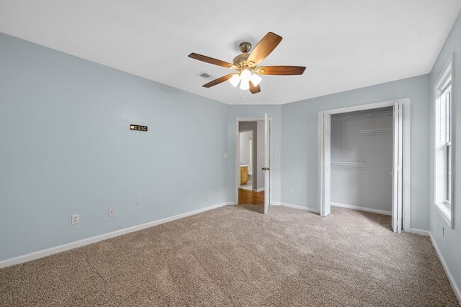 Building Photo - 529 Southwind Dr