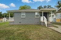 Building Photo - Summit