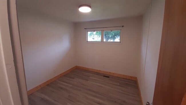 Bedroom 2 - 386 Worden St