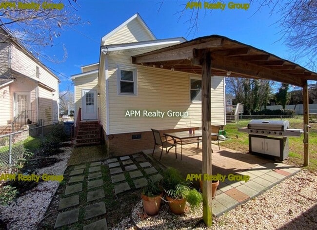 Building Photo - Desirable West Columbia Location
