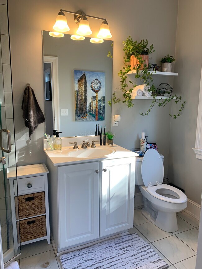 Building Photo - 71 Osborne Ave