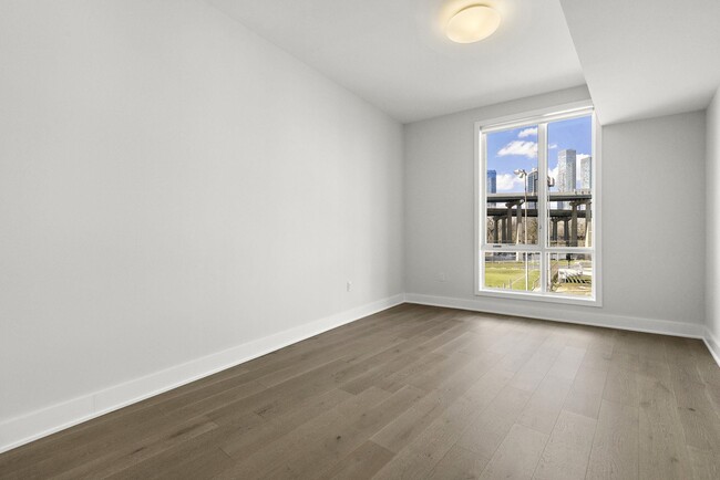 Building Photo - 202 Merseles St