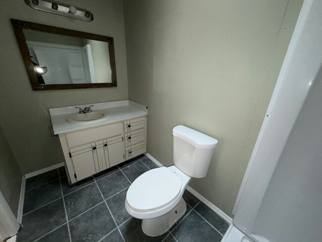 Building Photo - 2141 E Camp N Comfort Ln