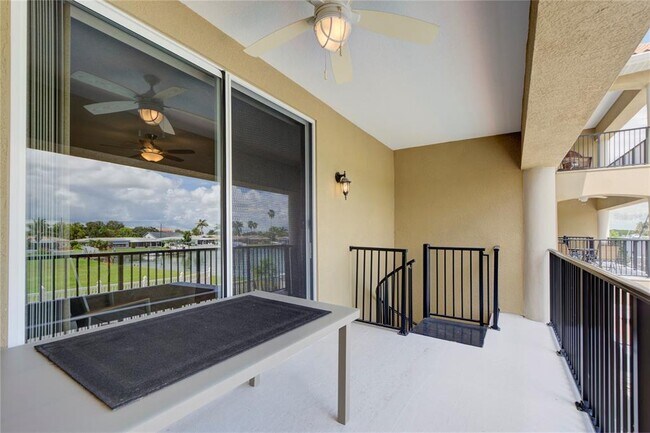Building Photo - 300 Capri Blvd
