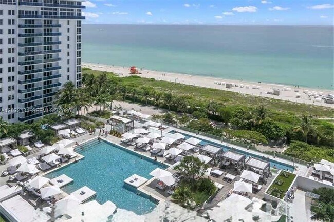 Building Photo - 2301 Collins Ave