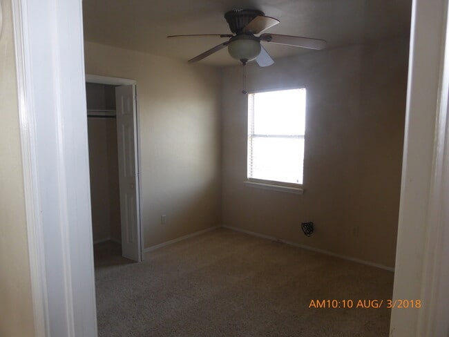 Building Photo - 4302 SW Parkridge Blvd