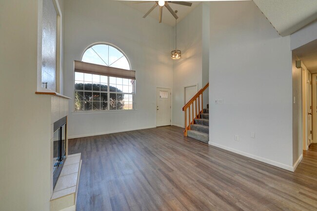 Building Photo - 6238 St Josephs Ct NW