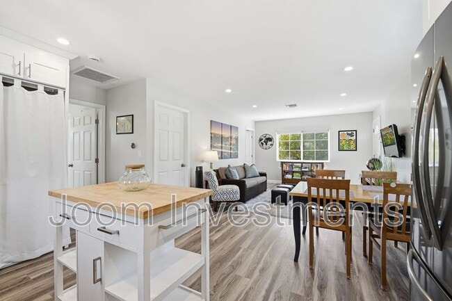 Building Photo - 1668 Bellford Ave