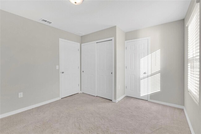 Building Photo - 773 Legacy Dr