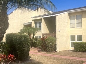 Building Photo - Charming 1-Bedroom Rental Close to Siesta Key Beach