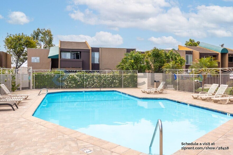 Building Photo - Unit 226