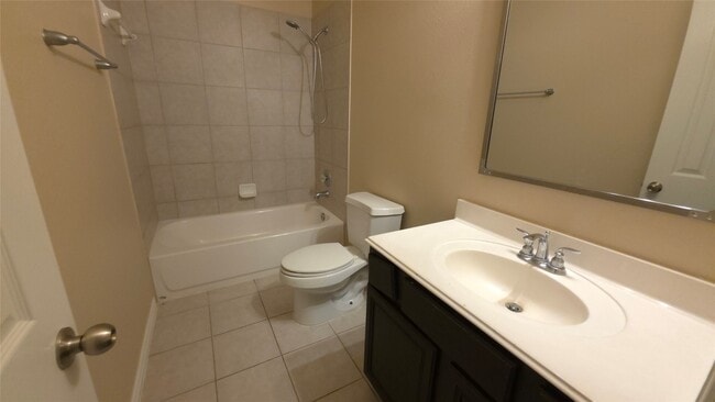 Building Photo - 24503 Lakecrest Bend Dr