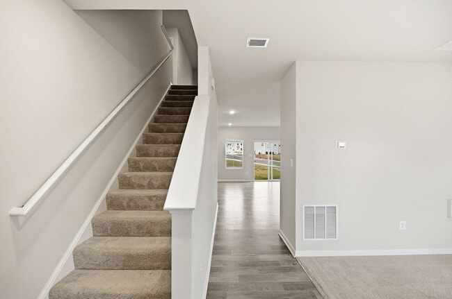 Building Photo - 22 Preening Rd