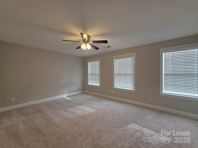 Building Photo - 11210 Streamwood Ln NW