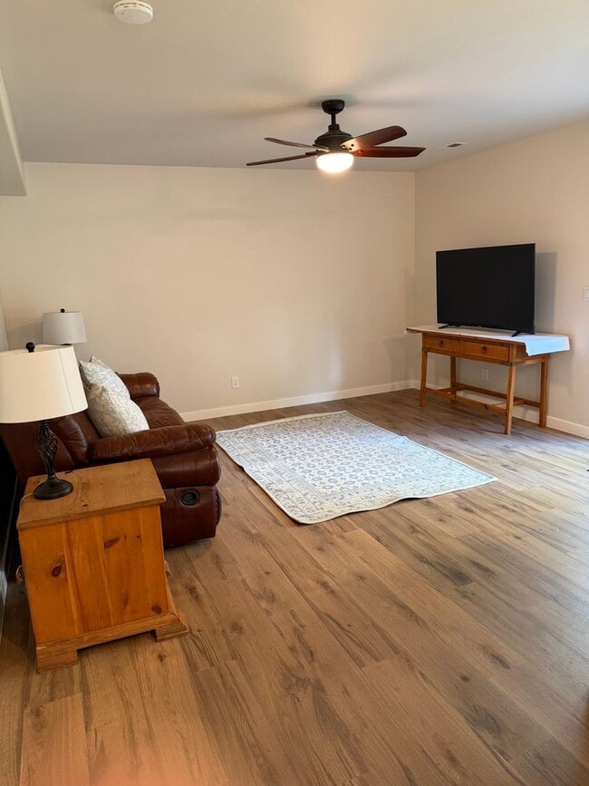 Building Photo - 4122 Sky Ranch Dr