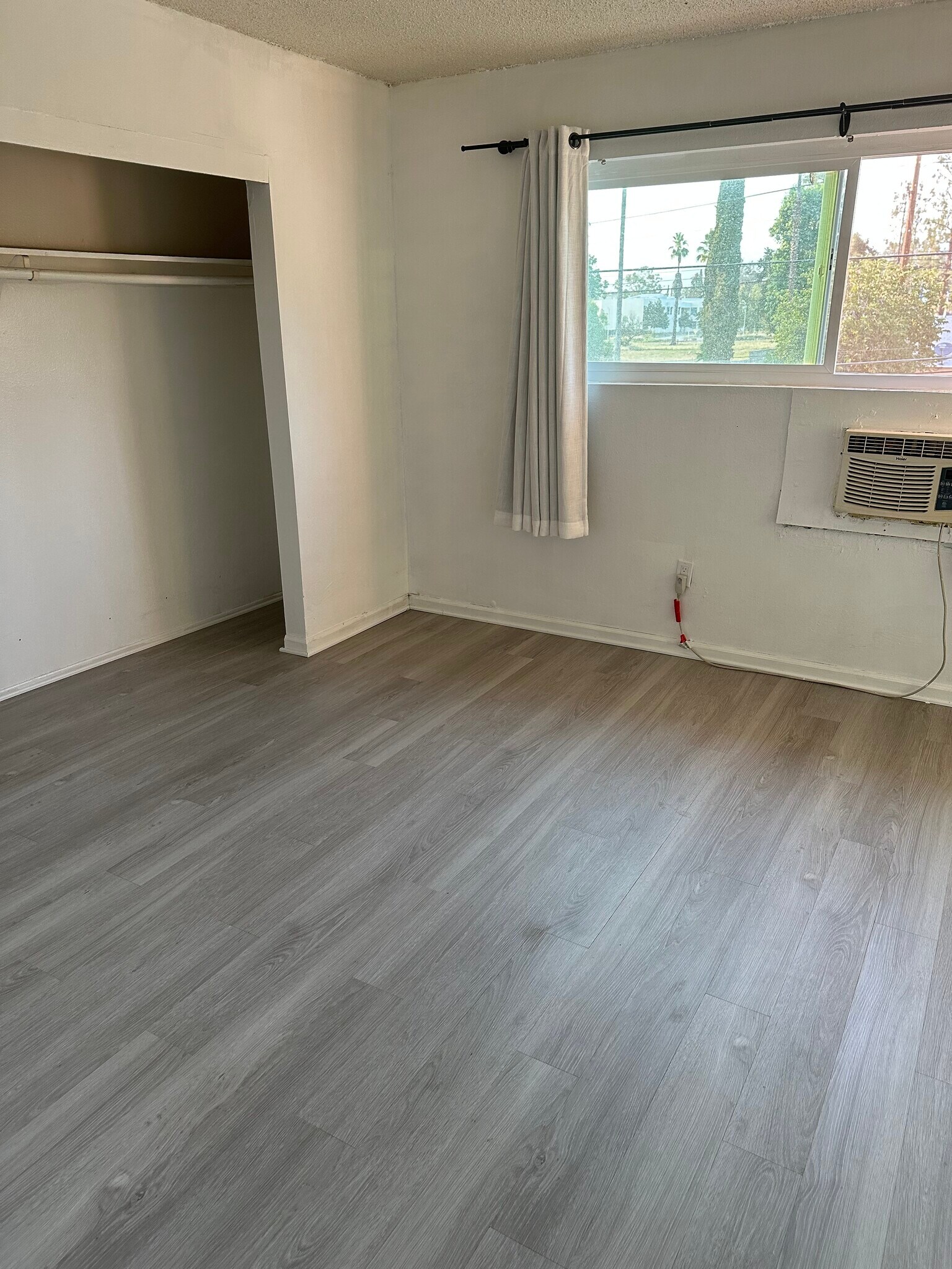 Building Photo - 1131 Cero Ct