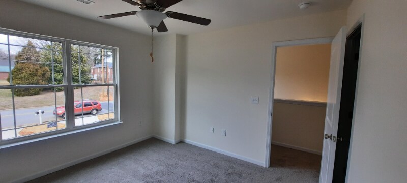 Building Photo - 221 W Murphy St