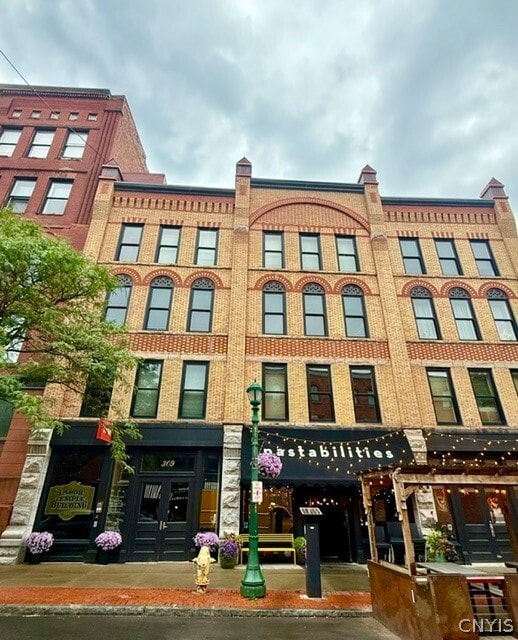 Building Photo - 309 S Franklin St