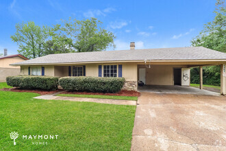 Building Photo - 4461 Wildwood Dr