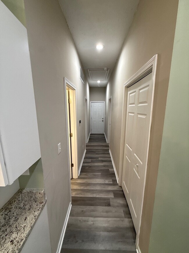 Building Photo - 440 Terrace Ave