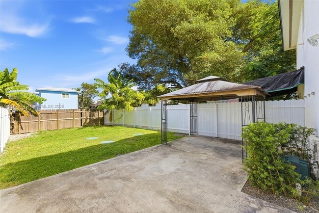 Building Photo - 11939 SW 218th St