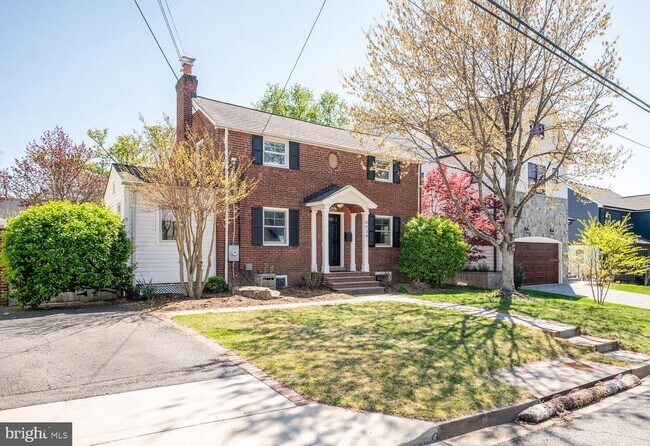 Building Photo - 6034 21st St N