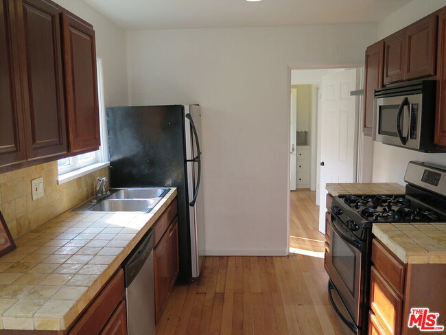 Building Photo - 2128 20th St