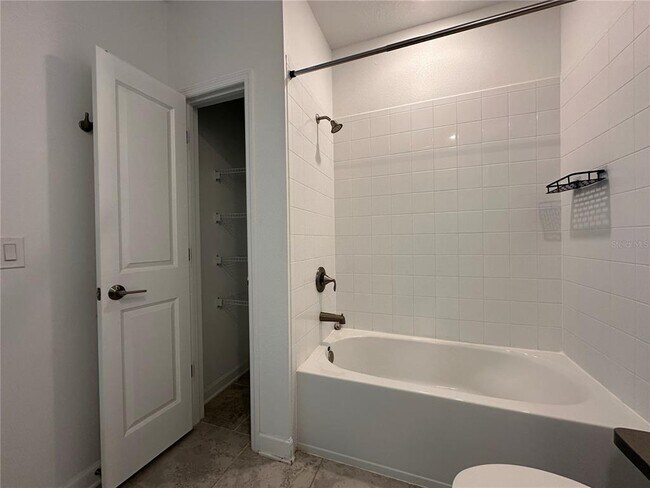 Building Photo - 2989 Howley Aly