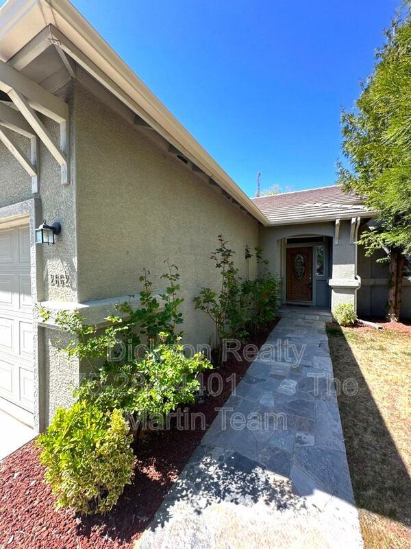 Building Photo - 2662 Pride Dr
