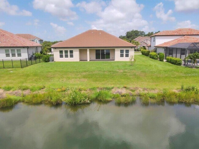 Building Photo - 7228 Great Egret Blvd