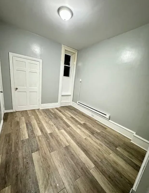 Building Photo - 229 S 6th St