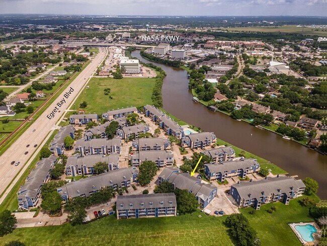 Building Photo - 18515 Egret Bay Blvd