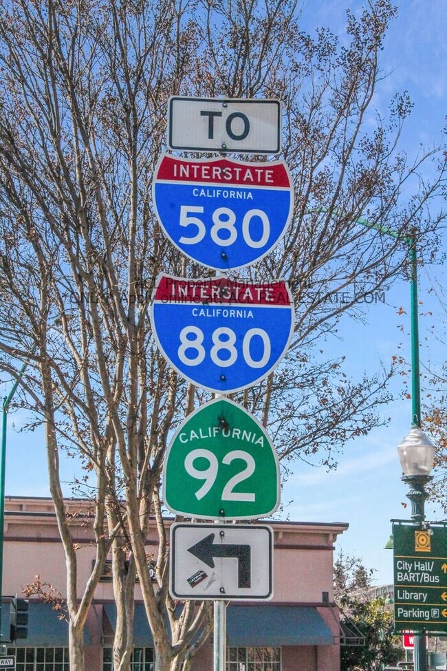 Building Photo - Newly Built, Never Lived in 2bed 1 bath Unit For Rent