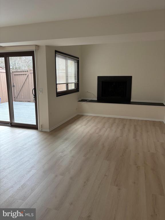 Building Photo - 11244 Snowflake Ct