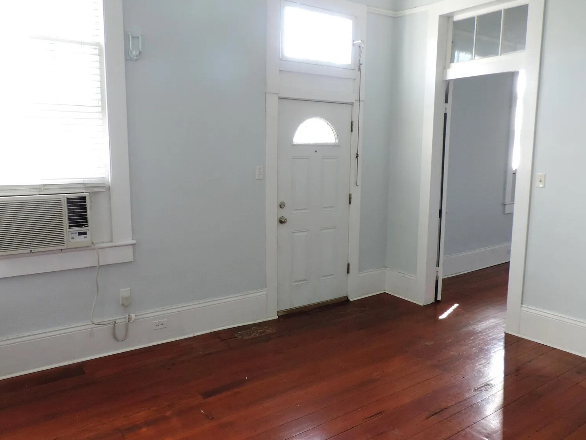 Building Photo - 3501 Annunciation St