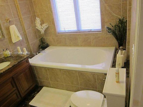 Building Photo - 2841 Ford St