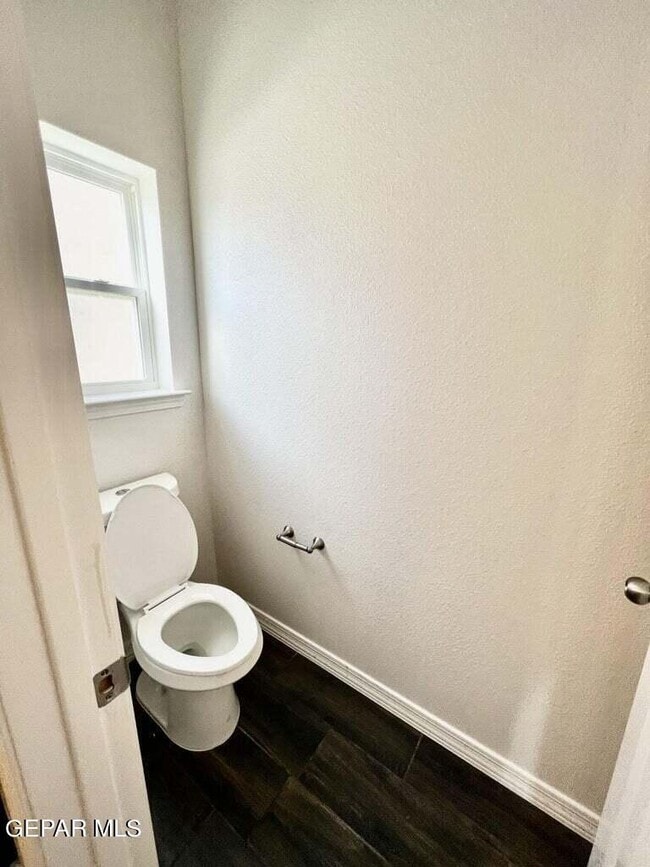 Building Photo - 13652 Glen Vista Ln