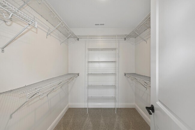 Building Photo - 622 Rapp Dr
