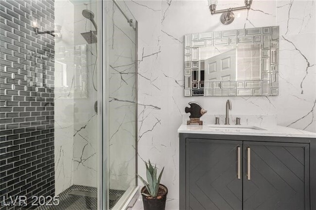 Building Photo - 3826 S Edmond St