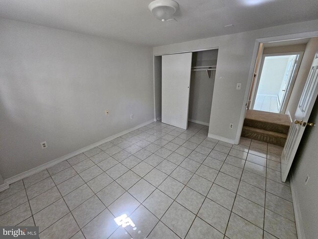 Building Photo - 14236 Caroline St