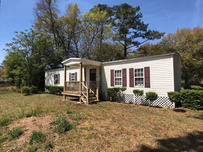 Primary Photo - 10611 Middleground Rd