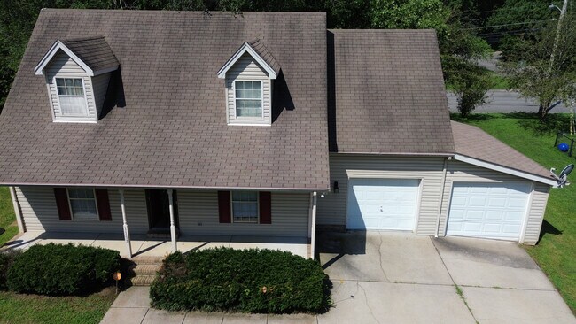 Building Photo - 1107 Falling Tree Ct